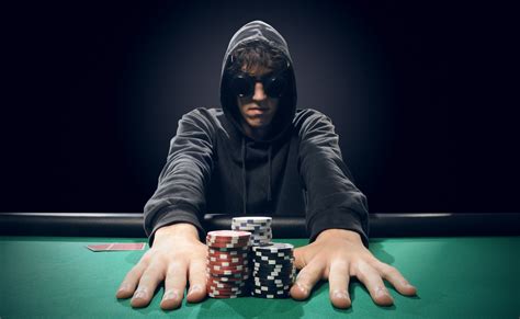 Estratégia de poker bluff
